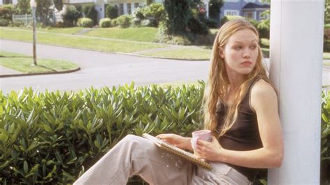 julia stiles feet|[Movie] 10 things I hate about you .